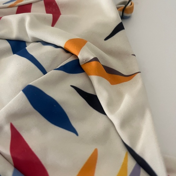 Seea Oasis bikini top and bottom set - Picture 12 of 14